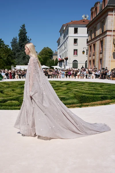 Look 160